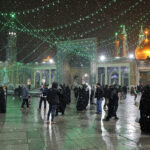 حال و هوای برفی حرم بانوی کرامت در شب میلاد حضرت عباس (ع)