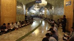 تصاویر به یادماندنی از برنامه ای آیینی و کهن ترتیل خوانی در حرم مطهر