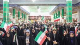 اجتماع پرشور «دختران ایران» با حضور دانشجویان سراسر کشور در حرم بانوی کرامت