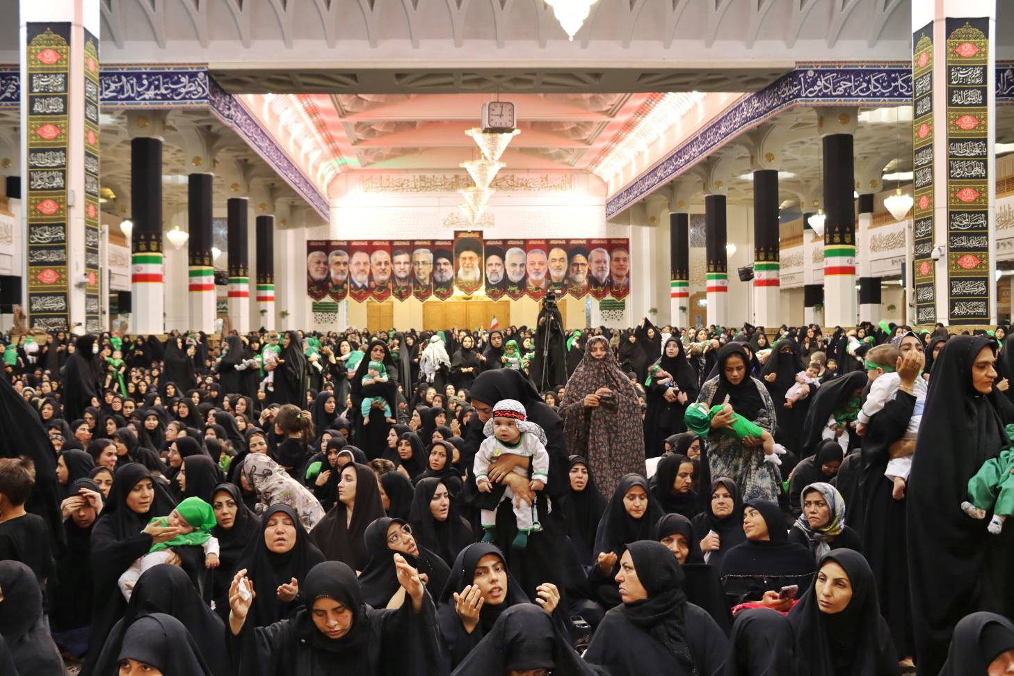 همایش شیرخوارگان حسینی در حرم حضرت معصومه (س)