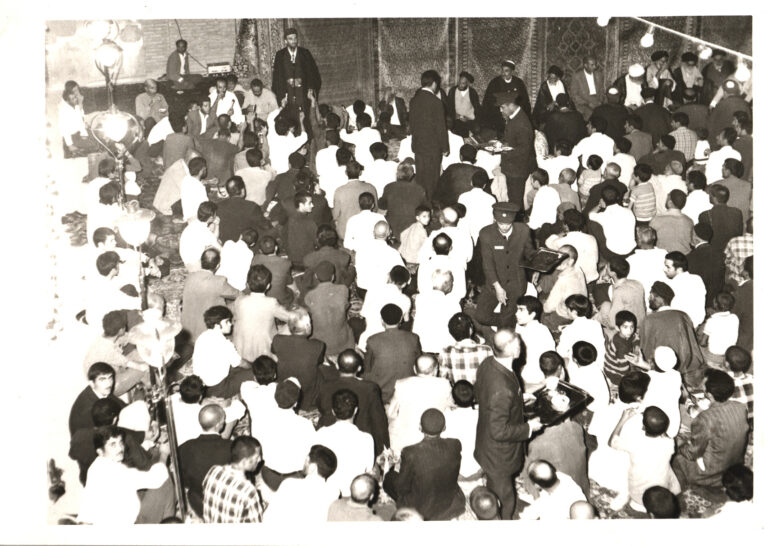 تصاویری از برگزاری مراسم ولادت حضرت فاطمه زهرا سلام الله علیها و روز زن در حرم مطهر حضرت فاطمه معصومه سلام الله علیها – مربوط به دهه ۱۳۵۰ و ۱۳۷۰ و ۱۳۸۰ شمسی