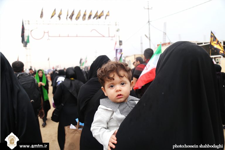 گزارش تصویری: زائران کوچک امام حسین(ع) در راهپیمایی اربعین