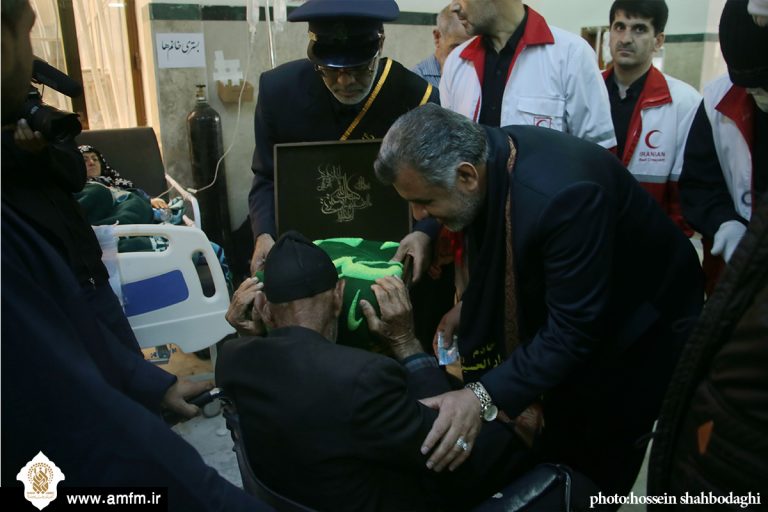 گزارش تصویری: عیادت معاون اجرایی آستان از بیماران بیمارستان امام حسین(ع) کربلا
