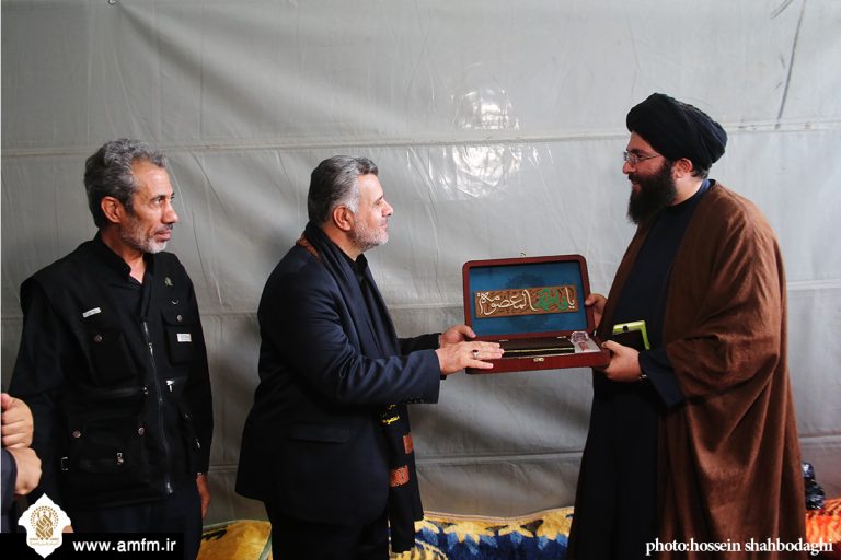 تصاویر بازدید مدیر موکب آستان حضرت معصومه(س) از موکب مع امام‌المنصور مسجد جمکران