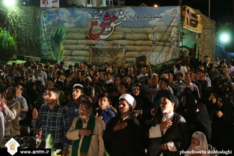 تصاویر شب هفتم یادواره شهدای مشق عشق در قم