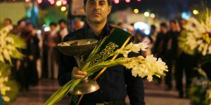 گزارش تصویری دسته شادی خادمان کریمه اهل بیت در شب عید غدیر