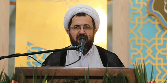 اقتدای به امام خامنه‌ای جامعه را در مسیر تقوا قرار می‌دهد