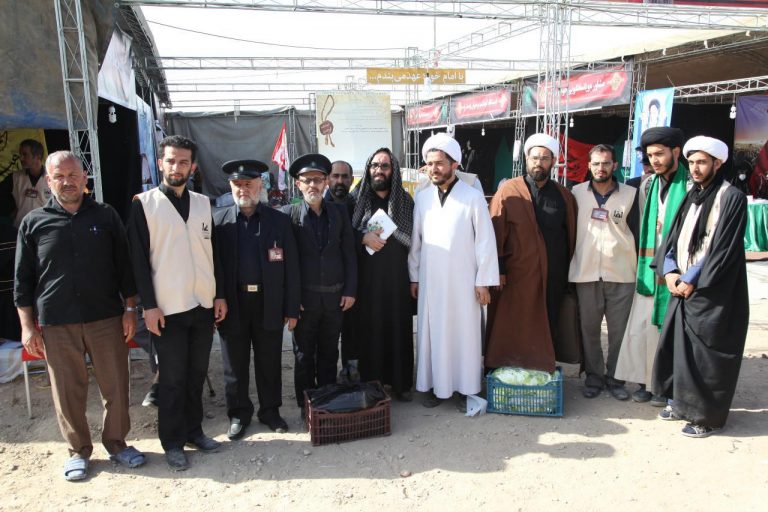 گزارش تصویری سفیران کریمه در موکب حضرت فاطمه معصومه سلام الله علیها