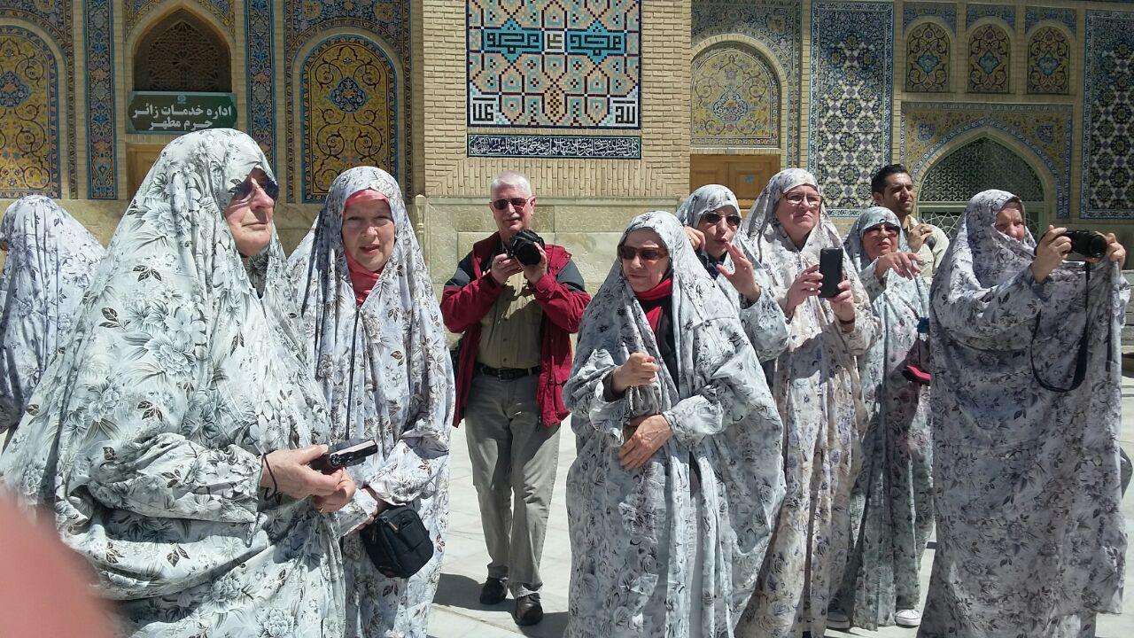 حضور بیش از ۷ هزار زائر و گردشگر خارجی در فروردین ماه در حرم مطهر