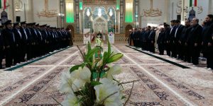 گزارش تصویری از خطبه خوانی خادمان در سالروز بازگشت امام خمینی به ایران