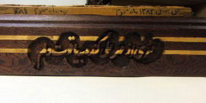 اهدای تندیس نام مبارک امام علی(ع) به موزه آستان مقدس