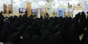 طهارت مسجد نجس شده، واجب فوری است