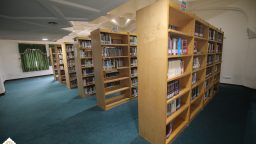 گزارشی از کتب اهدایی جدید به کتابخانه حرم بانوی کرامت /نقش مراجع تقلید در شکل‌گیری کتابخانه حرم