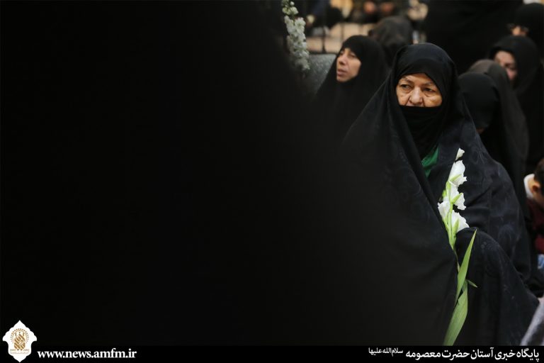 تمامی پاداش‌های دنیوی پاسخگوی محبت والدین نیست