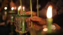 گزارش تصویری: شمع گردانی خادمان حرم بانوی کرامت