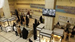 استقبال زائران و مجاوران کریمه اهل بیت(س) از موزه آستان مقدس+تصاویر