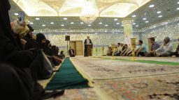 آیین بدرقه زائران کربلا و مشهد در شبستان حضرت زهرا(س) برگزار شد +تصاویر