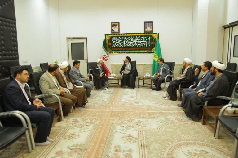 همایش «در انتظار خورشید» در قم برگزار می‌شود