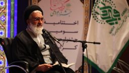 ملت ایران با پیروزی بر طاغوت غدیر را احیا کردند