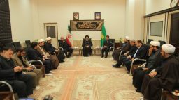 مقابل بدعت‌ها و انحراف‌ها ایستادگی می‌کنیم