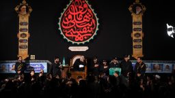 حضور خادمان کریمه اهل بیت(س) در محفل عزاداری مسجد مقدس جمکران