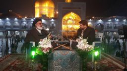 زنده نگه داشتن عاشورا موجب زنده نگه داشتن غدیر می شود