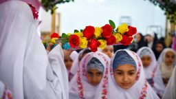 دختران ۹ ساله سن تکلیف خود را در حرم بانوی کرامت جشن گرفتند