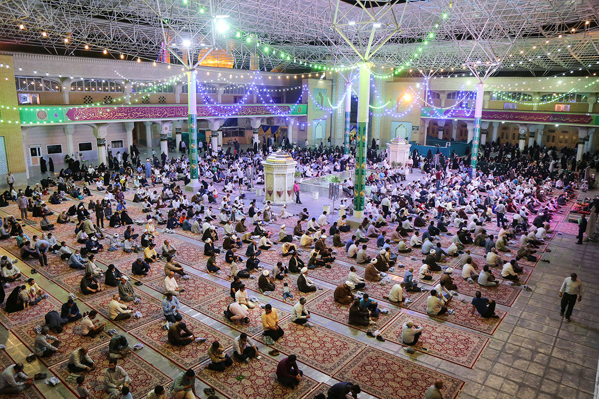 جشن میلاد حضرت معصومه(س) با حضور زائران برگزار شد +تصاویر