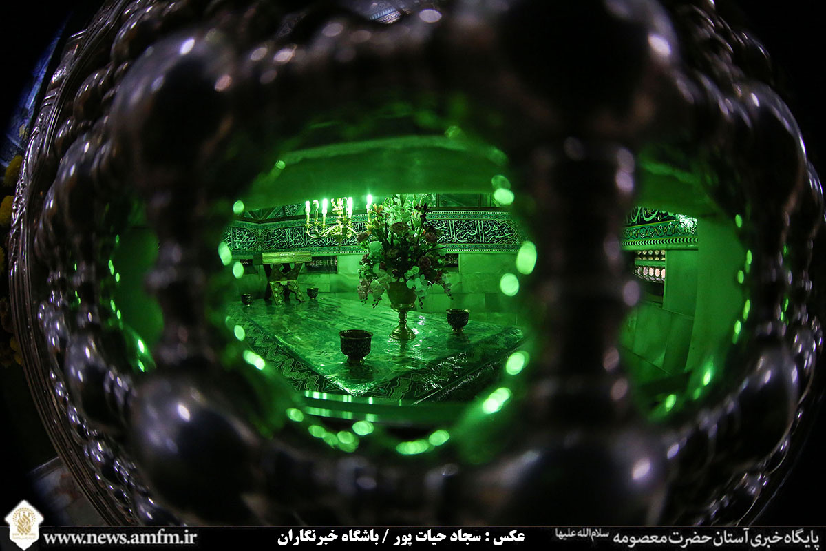 هنرنمایی عکاسان خبری استان قم از مراسم گل‌آرایی مضجع شریف حضرت معصومه(س)