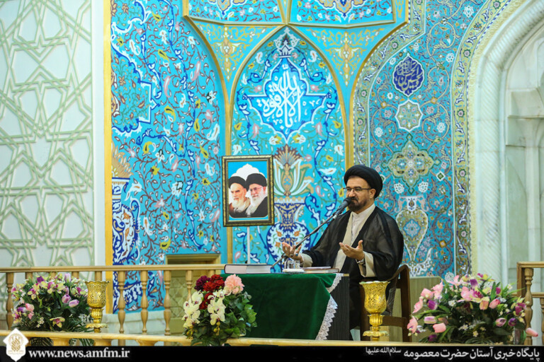 علت اصلی دشمنی آمریکا با ایران احیای گفتمان امامت و امت است