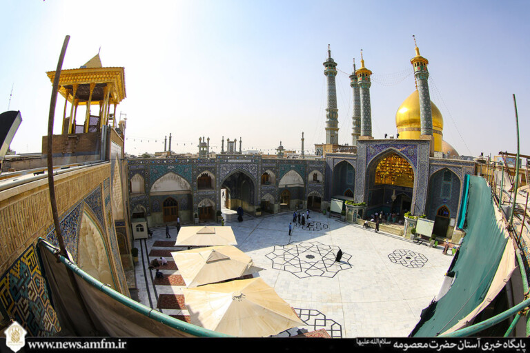 نگاهی به نقش و نگار صحن امام هادی(ع) در روز میلاد ایشان +تصاویر