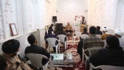 برگزاری محافل ادبی آستانه در مقبره پروین اعتصامی +تصاویر