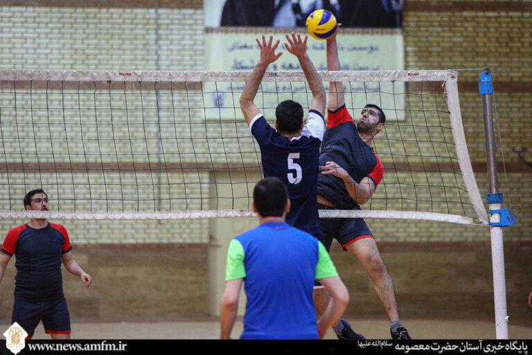 برگزاری مسابقات فوتسال و والیبال برای خادمان حرم کریمه اهل‌بیت(س)