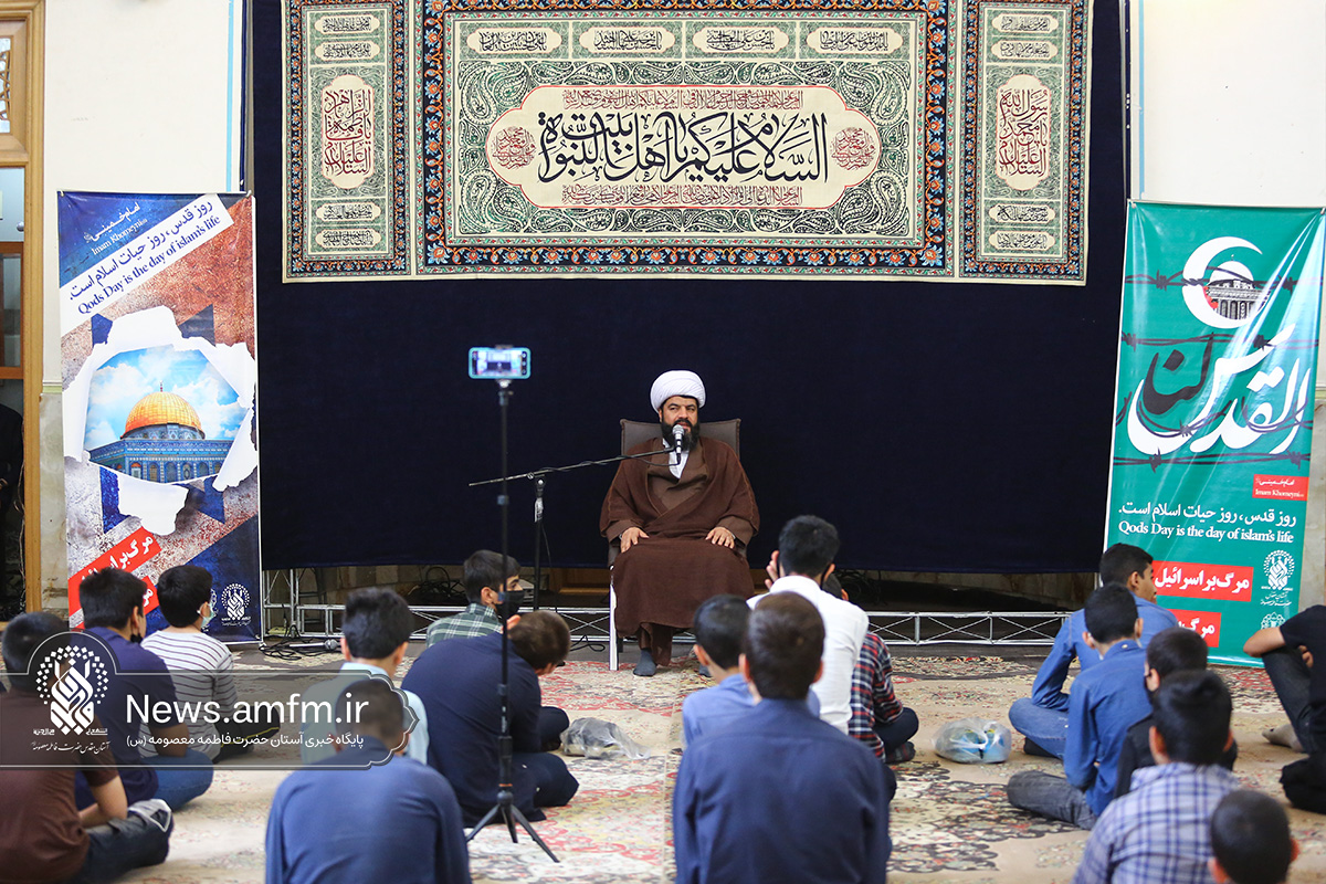 بزرگداشت روز جهانی قدس با حضور نوجوانان فاطمی