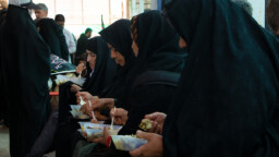 خدمت به زائران تا اربعین حسینی بدون وقفه ادامه خواهد یافت/نیازهای زائران در موکب آستان تامین شده است +تصاویر