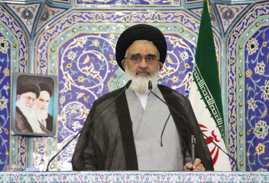 اولویت اصلی کشور حفظ وحدت و اتحاد مردم است/ دعوای اصلی دشمن بر سر استقلال ایران است