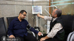 خدمت رسانی دارالشفاء حرم بانوی کرامت به زائران اربعین