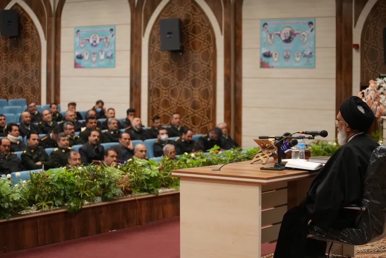 انقلاب اسلامی ایران ادامه راه حضرت زهرا(س) است
