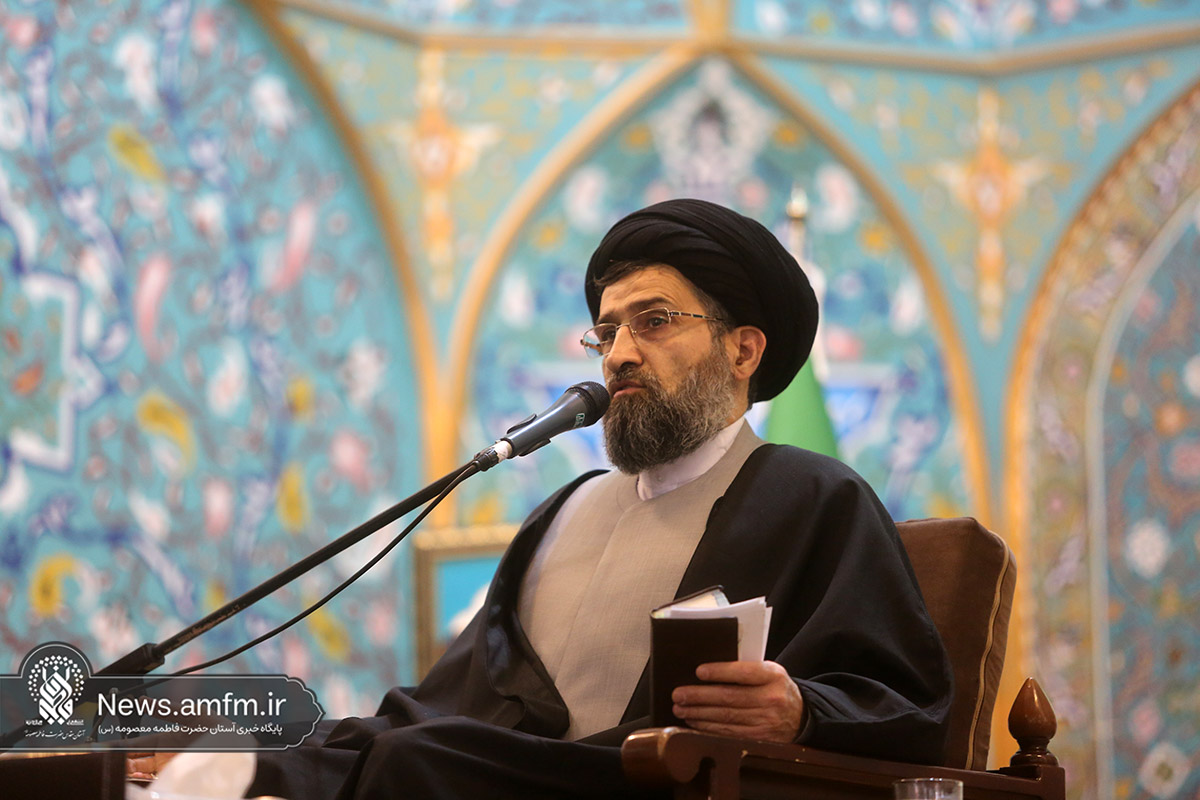 صداقت در رفتار و گفتار مهم‌ترین رمز پیروزی امام خمینی(ره) بود