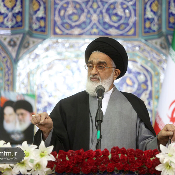 ایران مقابل فشارهای گوناگون و مستمر آمریکا قد خم نمی‌کند