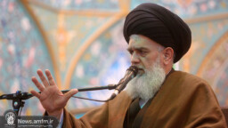 انقلاب اسلامی به پشتوانه ملت مقابل توطئه‌ها استوار ایستاده است