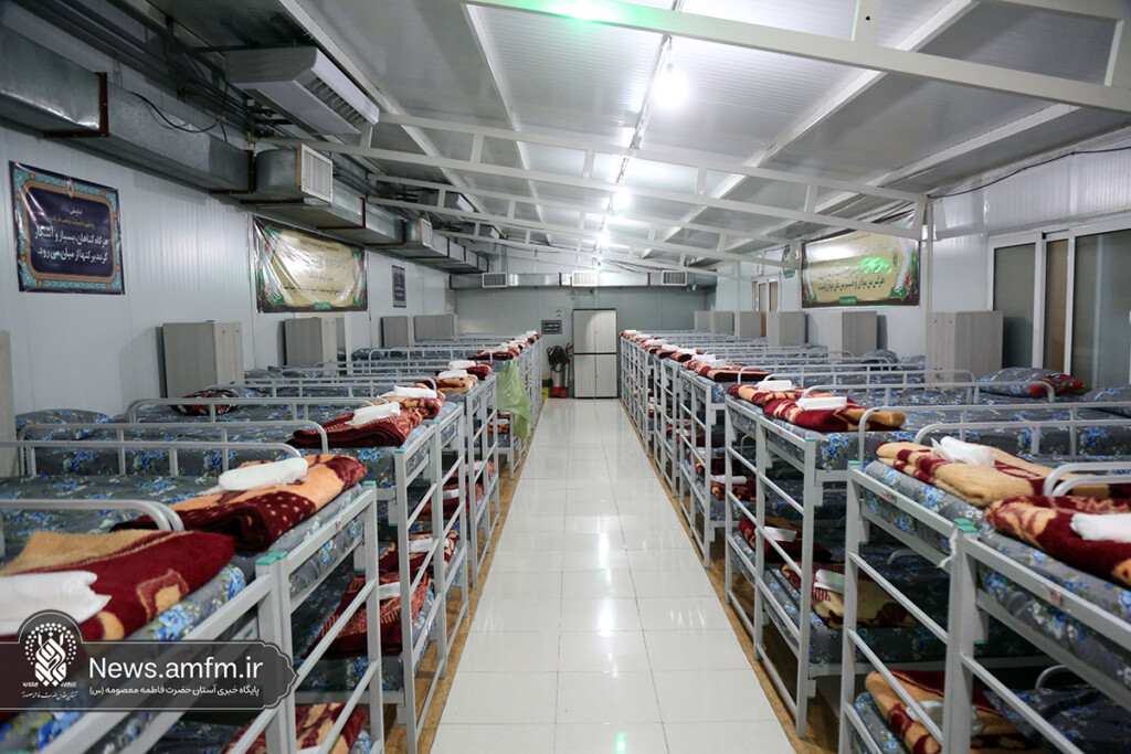 خدمت‌رسانی زائرسرای کوثر به زائران حرم مطهر بانوی کرامت