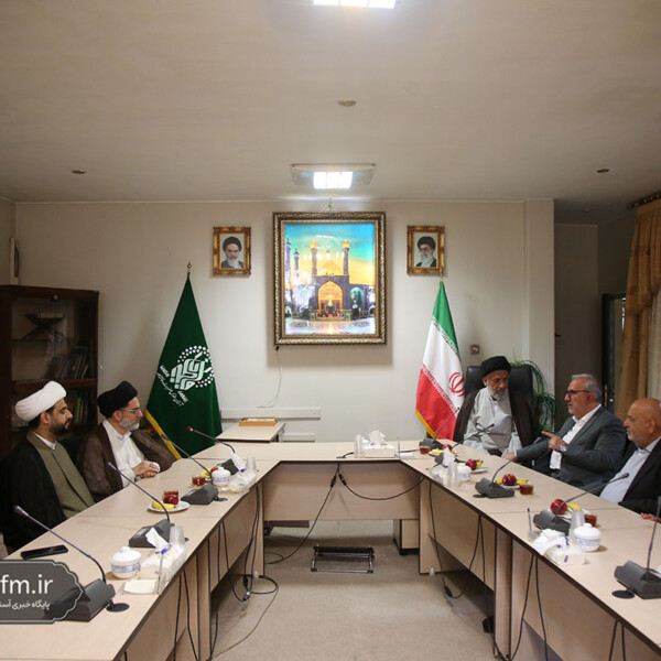  دیدار تولیت قانونی عتبه حسینی با مشاور تولیت حرم حضرت معصومه (س)