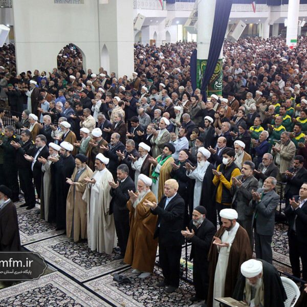 اقامه نماز طلب باران در شهر مقدس قم به امامت آیت‌الله سعیدی