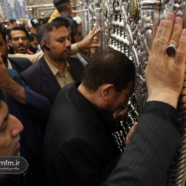 تشرف سرپرست ریاست جمهوری به زیارت ضریح مطهر بانوی کرامت