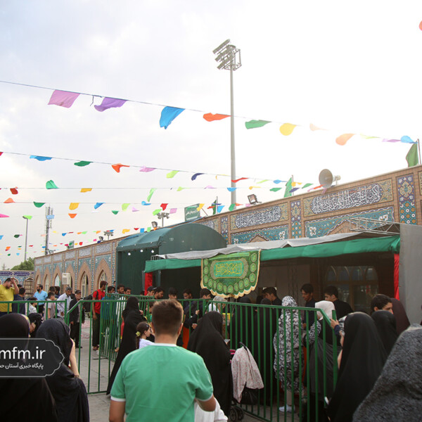 برپایی ایستگاه‌های صلواتی نیمه شعبان در حرم بانوی کرامت