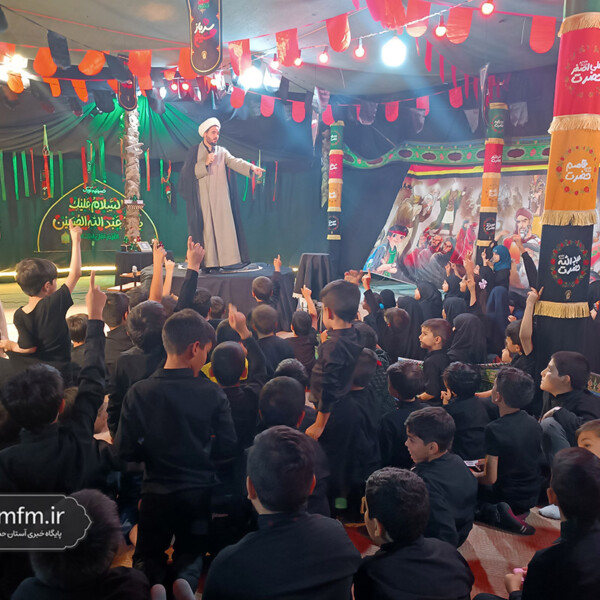 حس و حال زیبای حسینیه کودک حرم مطهر بانوی کرامت در شب عاشورا