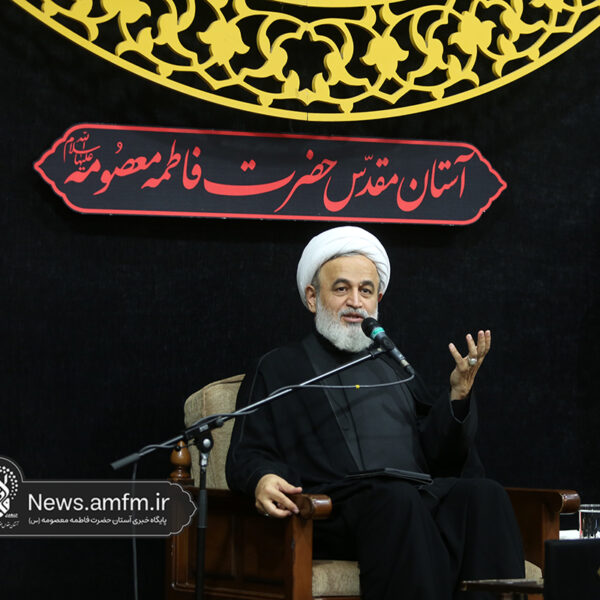  محبت امام حسین(ع) مهم‌ترین پایه درک زیبایی قله دین‌داری است