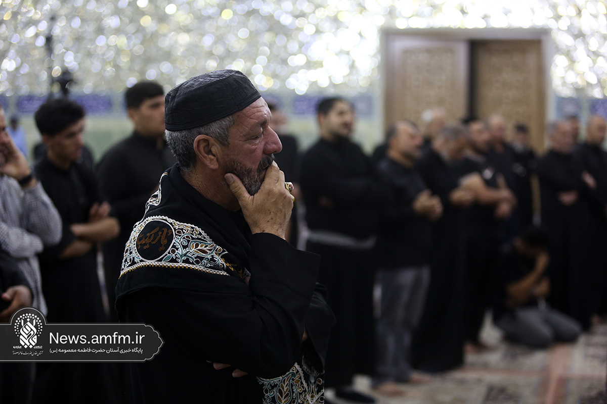 عزاداری شهادت امام جواد(ع) به زبان‌های عربی و اردو در حرم مطهر قم