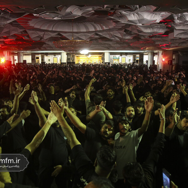 برگزاری مراسم عزاداری به زبان‌های عربی و اردو در حرم مطهر بانوی کرامت